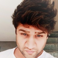 Mayank Sarita Naithani (מיינק סריטה נייתאני)