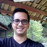 Fernando Favio Flores Fiallos