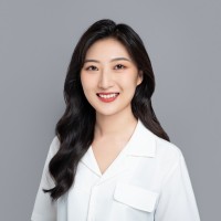 Qianhui (Victoria) Ren