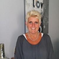 Claudia Cavoli - Van Der Valk