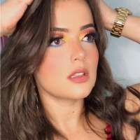 Nádia Júnia Almeida de Souza