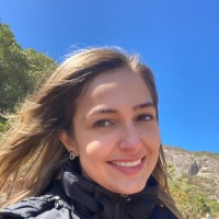 Thais Mesquita