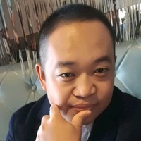 邓万里