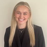 Kristen Isoldi, Mba