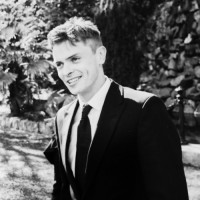 Simon Allen