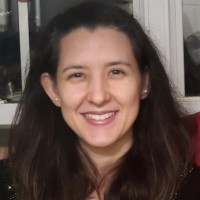 Stephanie Dills