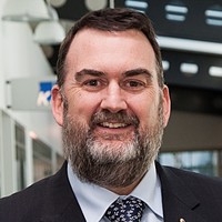 Colin Thorne