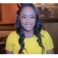 Lyndsey Essence