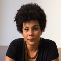 Larissa Simões