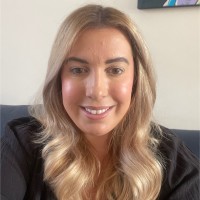 Amy Vizor. Ma, Ba, Assoc Cipd