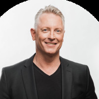 Lloyd Thomas