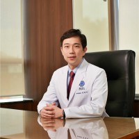 윤홍인