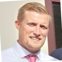 Simon Mckenzie