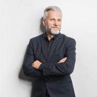 Jörn Stange