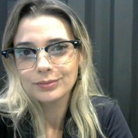 Flávia Corres Lopes