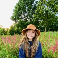 Angelia Pleis