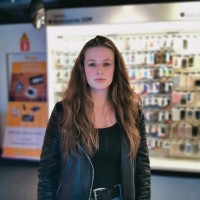 Evi De Busscher