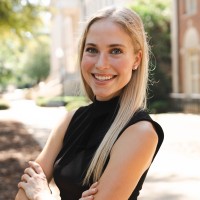 Caroline Wozniak, Mba