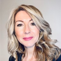 Dr Claire Lundy