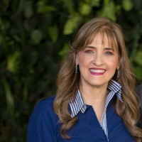 María Cecilia Viana O.