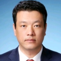 Dosuk Choi