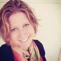 Gina Boyle, Mba
