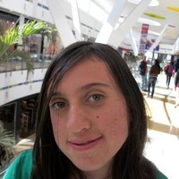 Yesi León