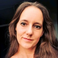 Angela Roest