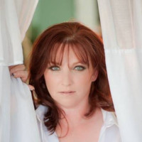Jennifer Bates