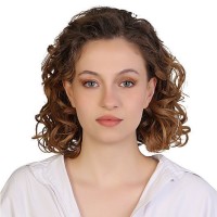 Kübra E.