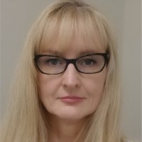 Susanne Lynch