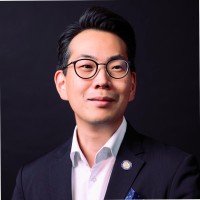 Kyung-Kuk Lee