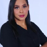 Cíntia Caroline