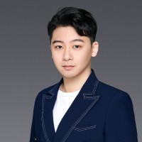 Steve (Yuwen) Zhou