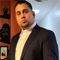 Ric Muniz