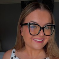 Mia Reeve