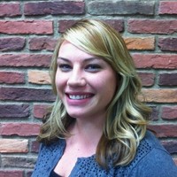 Nicollette Roth, Pe