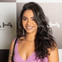 Letícia Tessarolo
