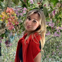 Simone L.