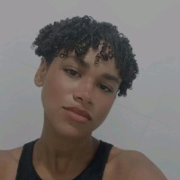 Anna Clara Gomes