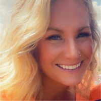 Lyndsay Davis