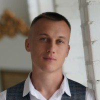 Александр Рощин