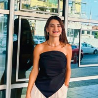 Özge Duzalan