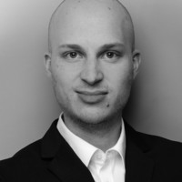 Nils Brüggemann