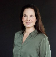 Louise Nitze