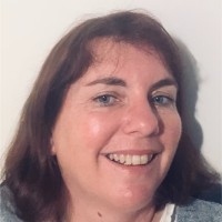 Kim Lyons