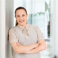 Ivonne R. Canez