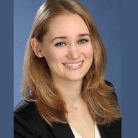 Dr. Alexa Lauer
