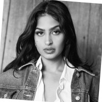 Shreya Arun, Ma
