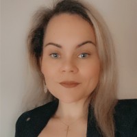 Elizabeth Travers